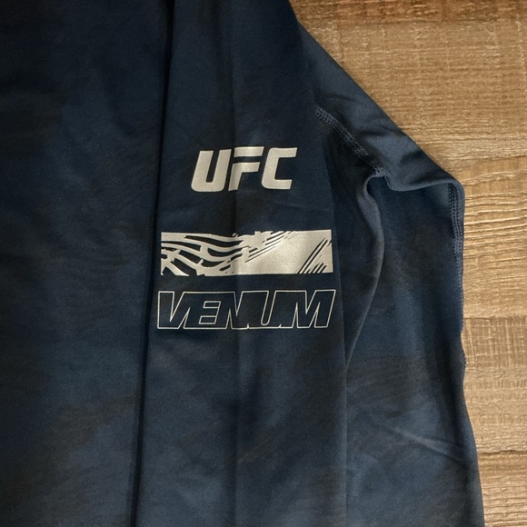 UFC Men’s Fusion Venus Authentic Fight Week Long Sleeve Rash guard Oceanic Blue - Picture 6 of 11